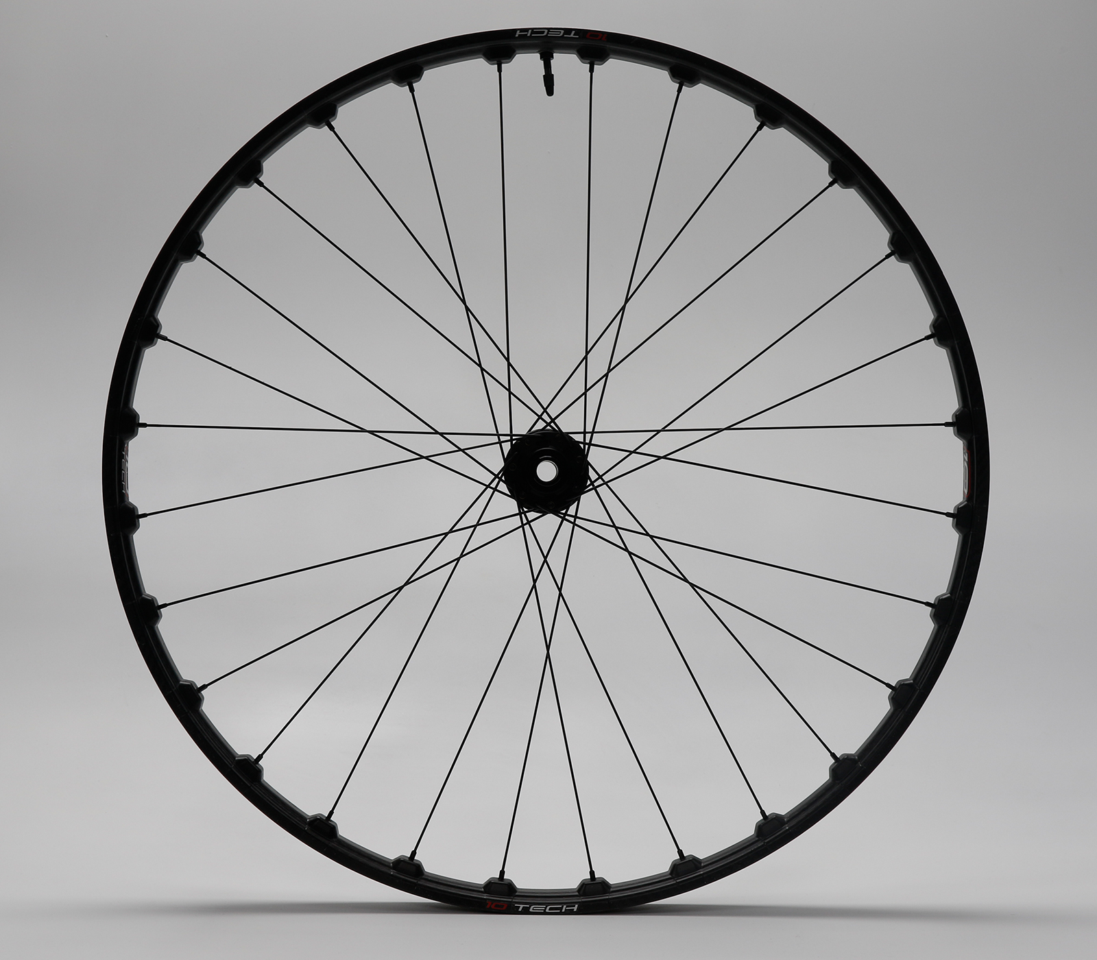10TECH Carbon Fiber Wheel Set - Image 3